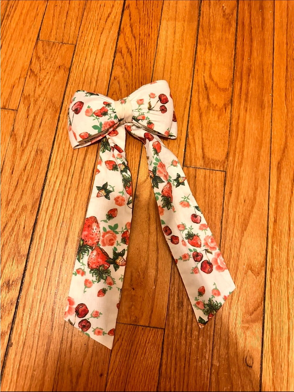 Loveshackfancy strawberry bow barrette cotton